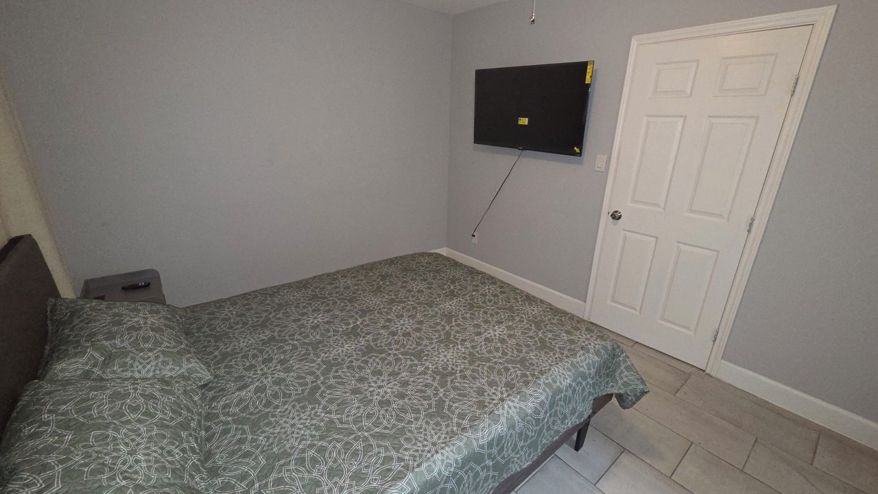 Photo of Bedroom in FM 1960