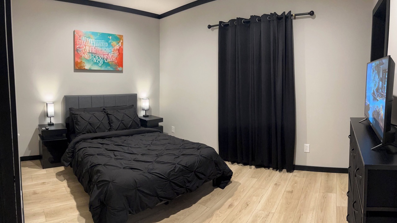 Photo of Bedroom in Sealy