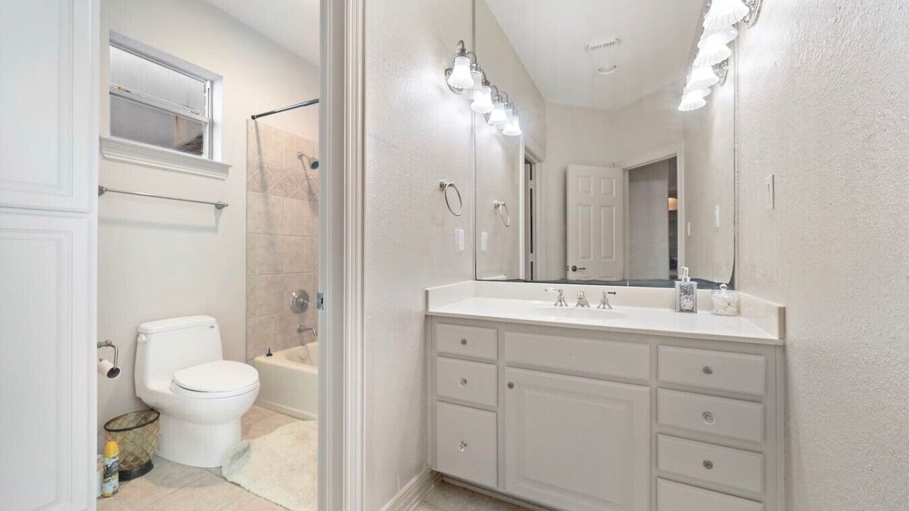Photo of Bathroom in Dickinson