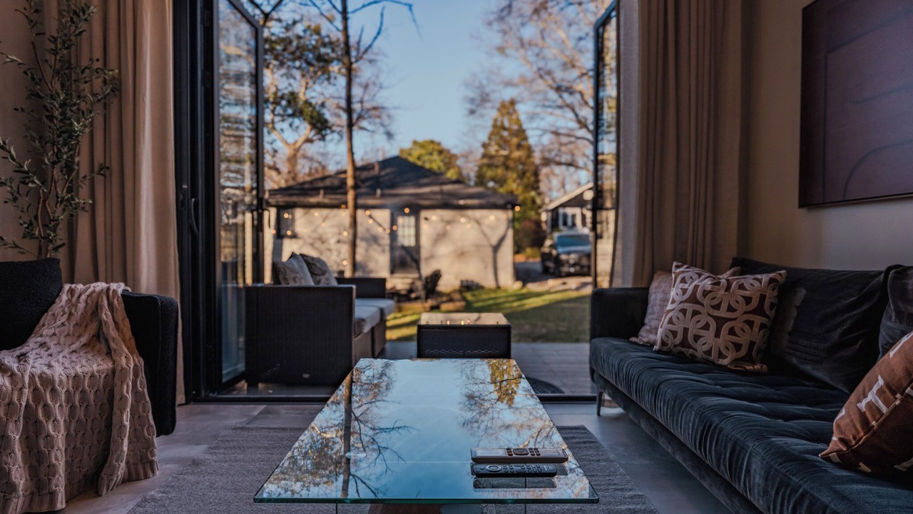 Photo of Livingroom in Underwood Hills