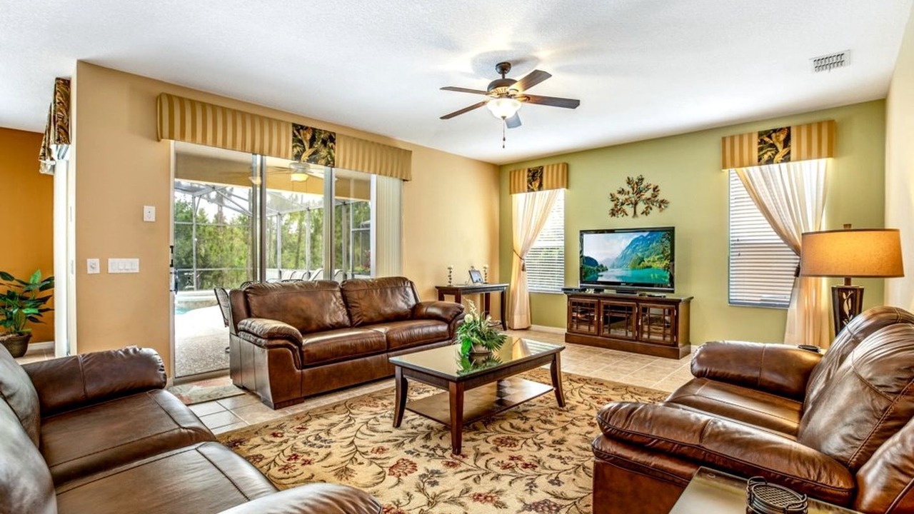 Photo of Livingroom in Watersong