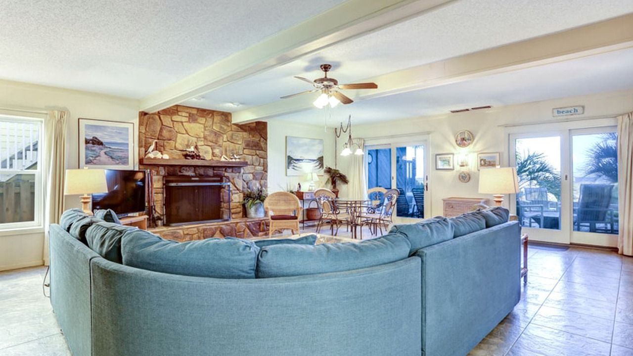 Photo of Livingroom in Fernandina Beach
