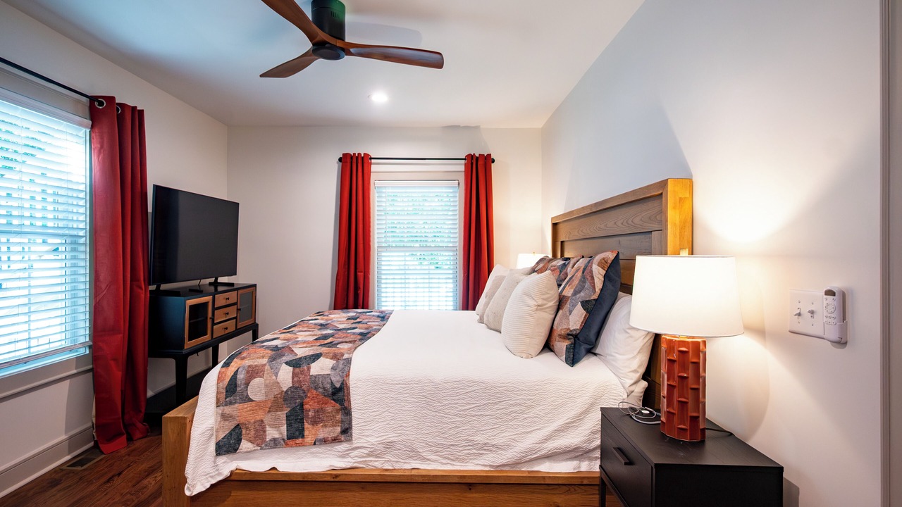 Photo of Bedroom in Downtown