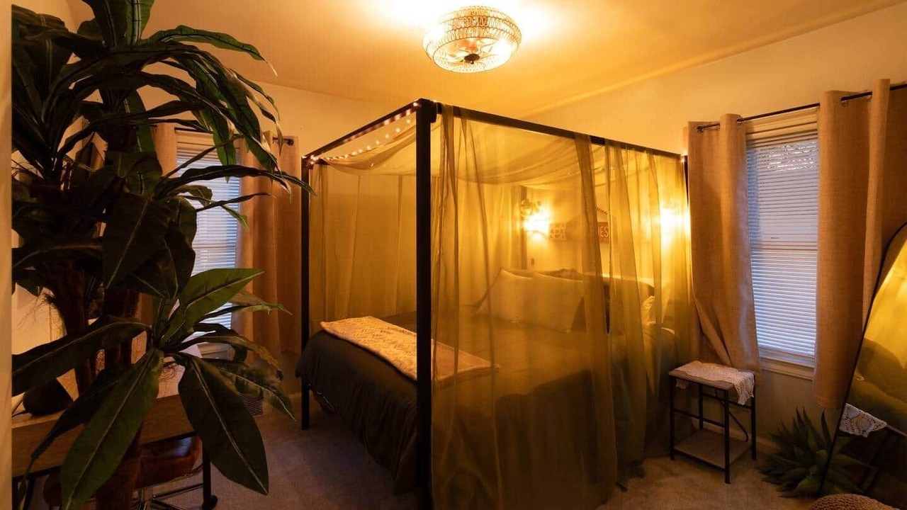 Photo of Bedroom in Royal Oak