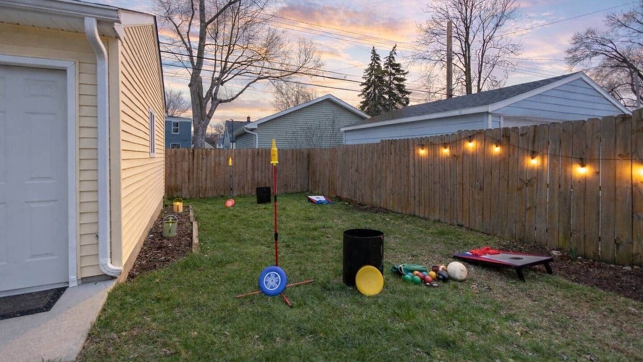 Photo of Outdoor in Royal Oak