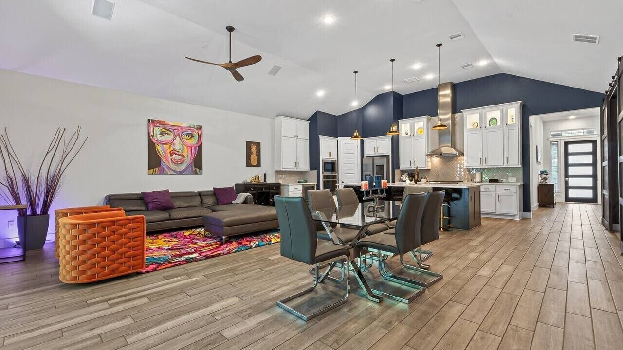 Photo of Livingroom in Atascocita