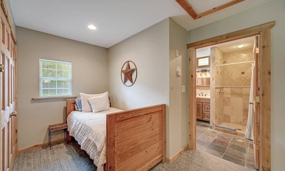 Photo of Bedroom in Wimberley