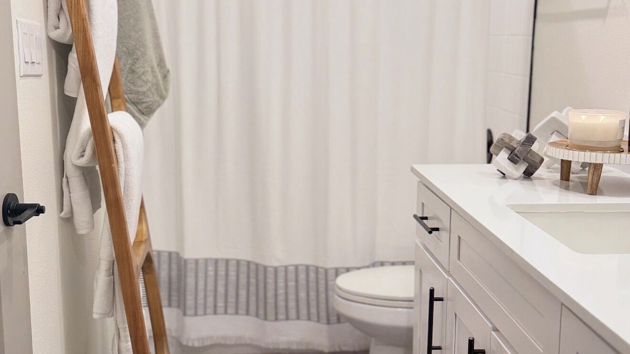 Photo of Bathroom in Cityplace