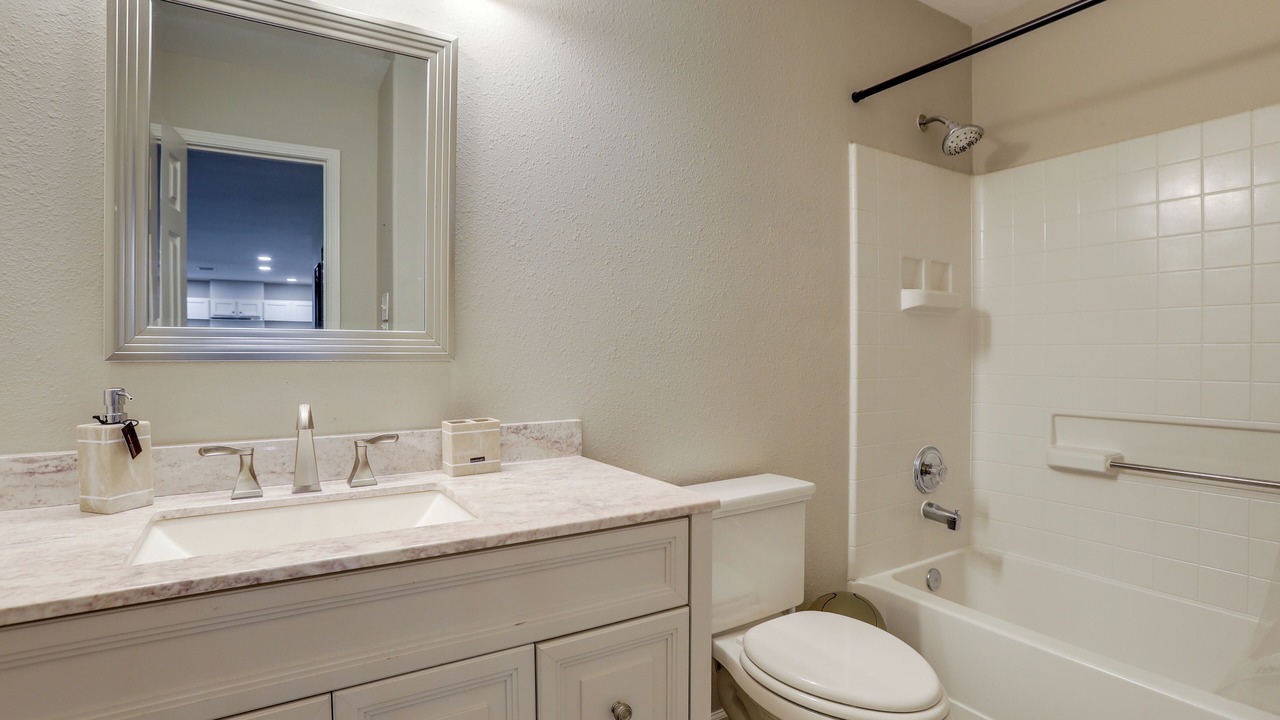 Photo of Bathroom in Klein