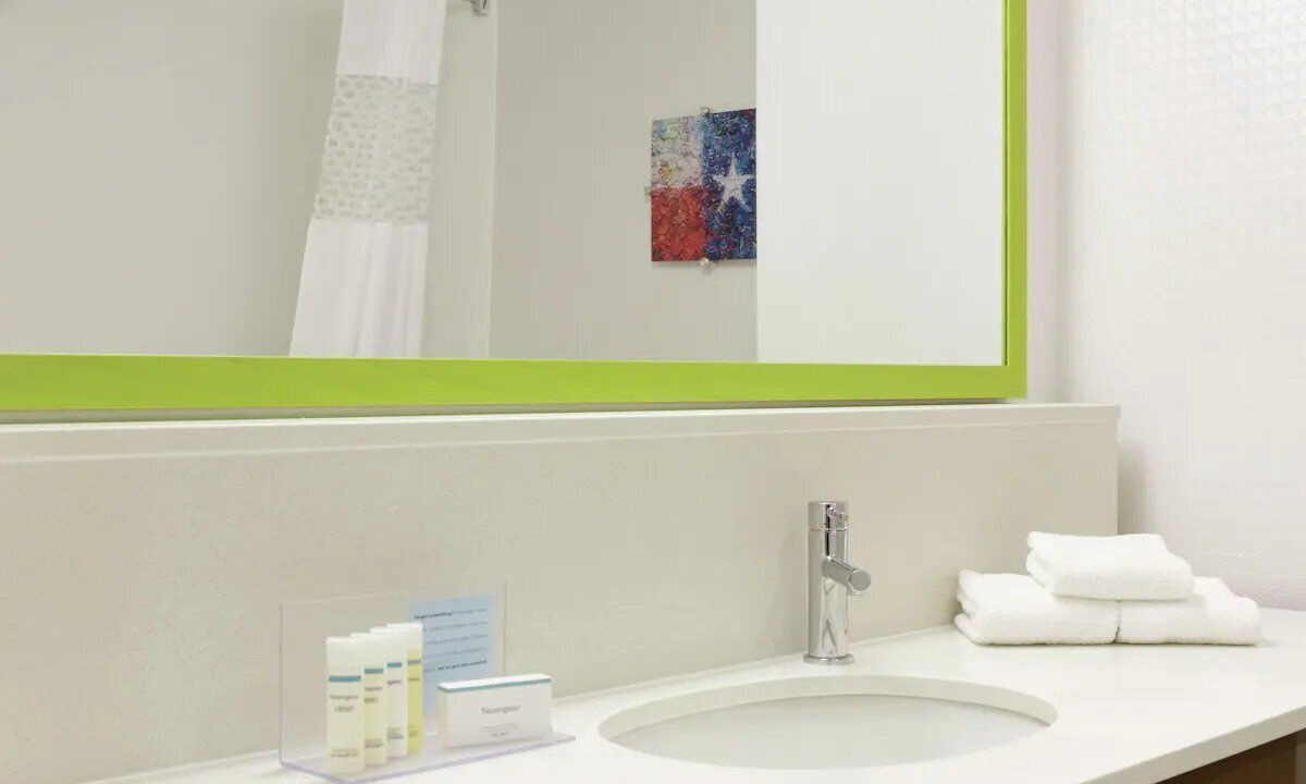 Photo of Bathroom in US 290
