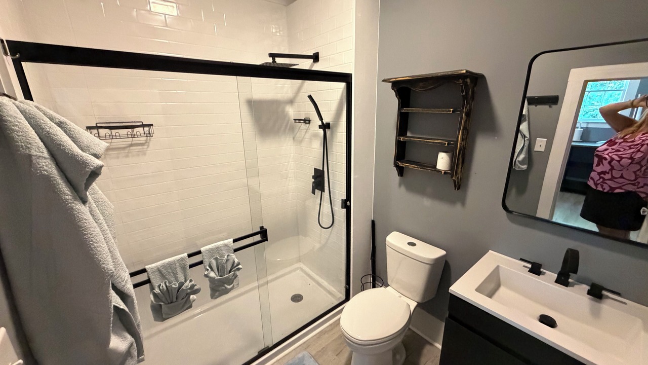 Photo of Bathroom in Carthage