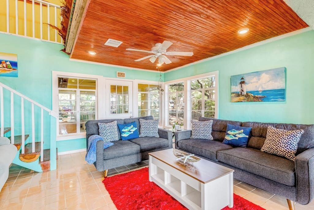 Photo of Livingroom in Rocky Ridge