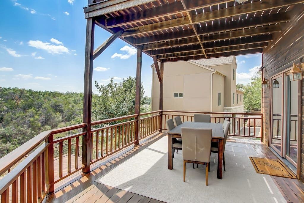 Photo of Outdoor in Volente