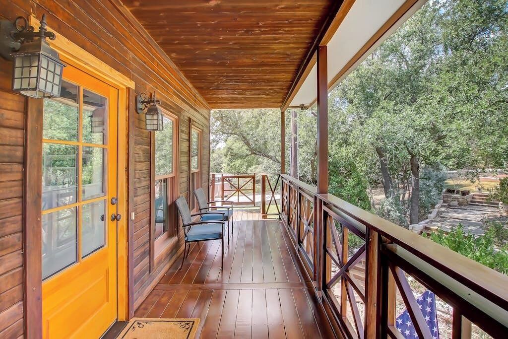 Photo of Patio Balcony in Volente