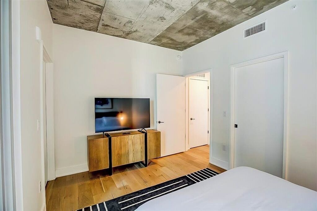 Photo of Bedroom in Rainey Street Historic District