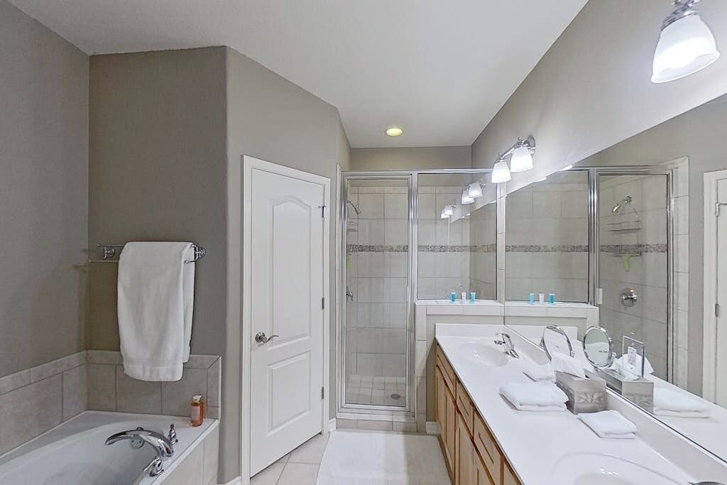 Photo of Bathroom in Apache Shores