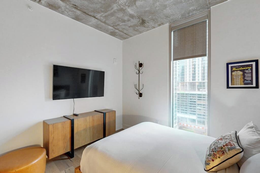 Photo of Bedroom in Rainey Street Historic District