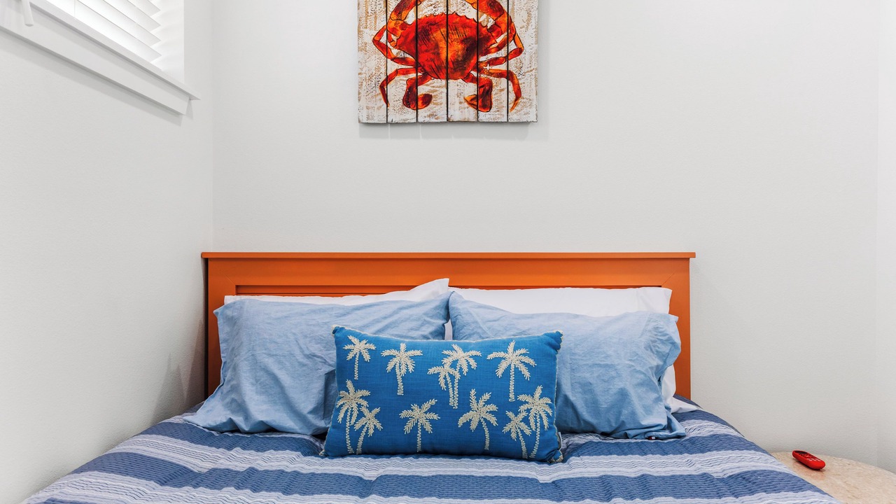 Photo of Bedroom in Loyola Beach