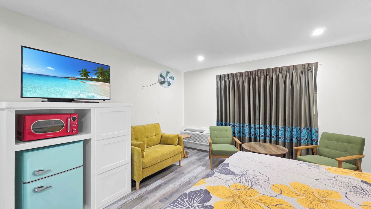 Photo of Bedroom in Crystal Beach