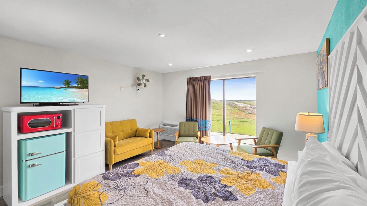 Photo of Bedroom in Crystal Beach