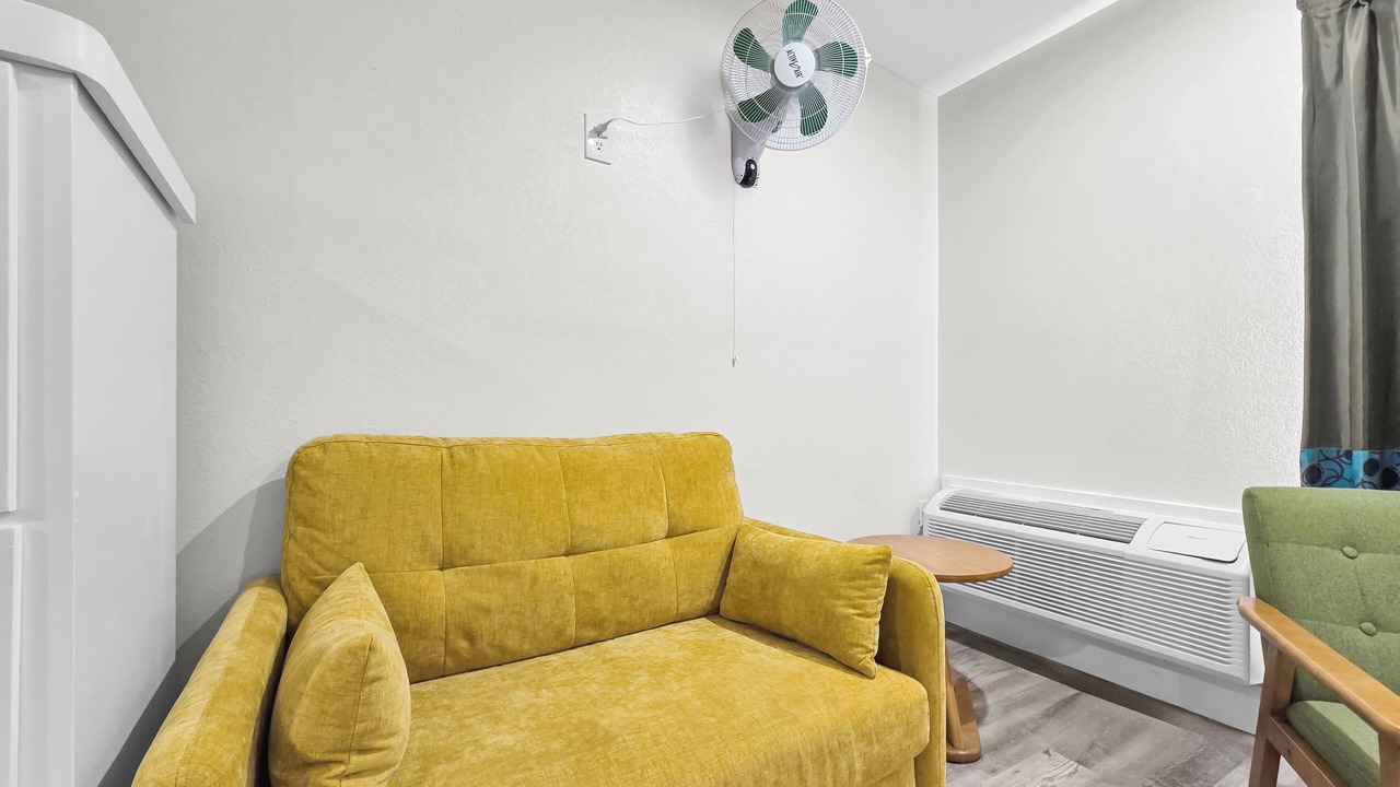 Photo of Livingroom in Crystal Beach