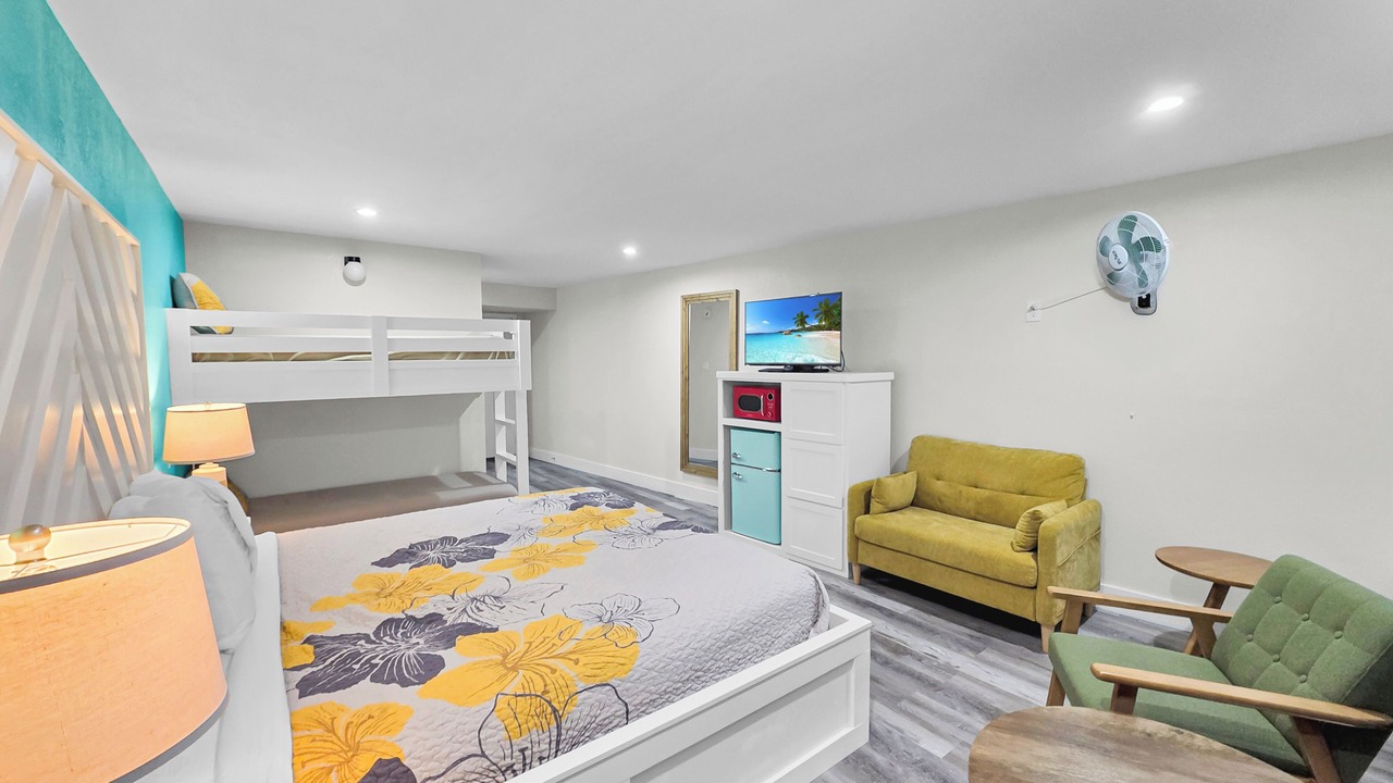 Photo of Bedroom in Crystal Beach