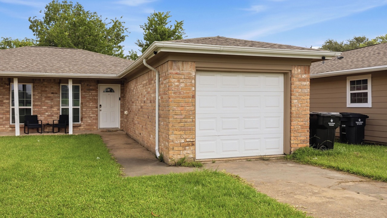 Photo of Outdoor in Alvin