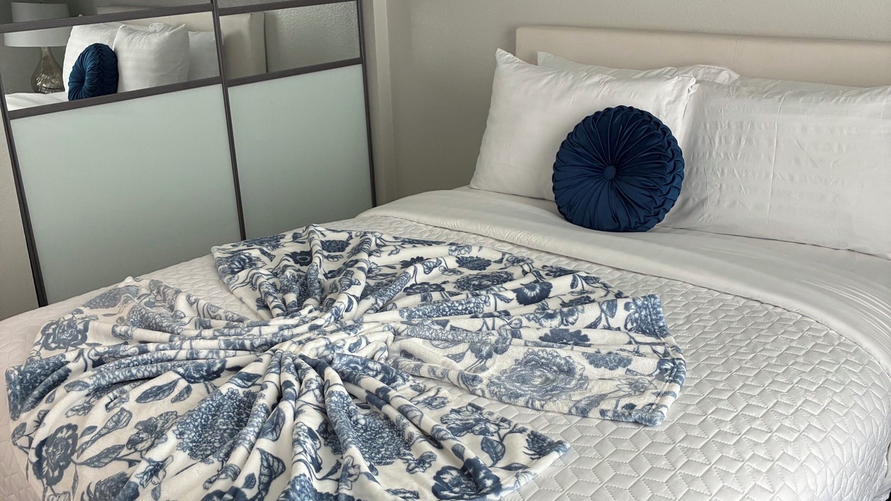 Photo of Bedroom in Knox - Henderson