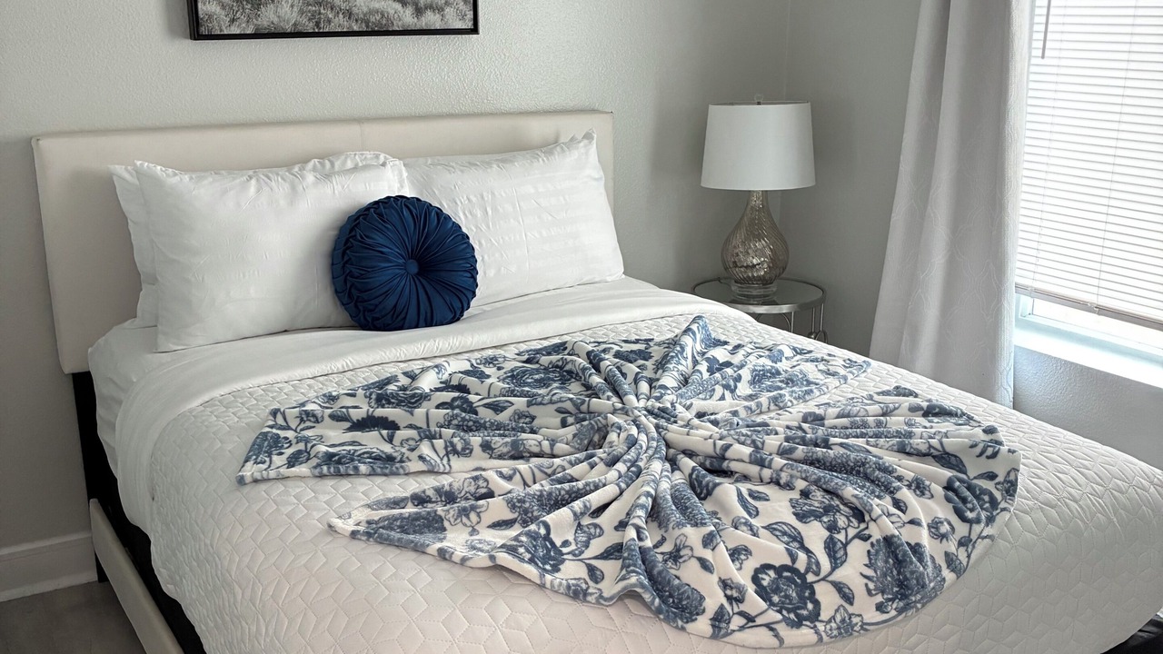 Photo of Bedroom in Knox - Henderson