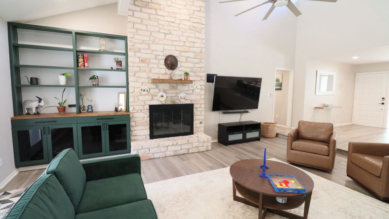 Photo of Livingroom in Waters Park