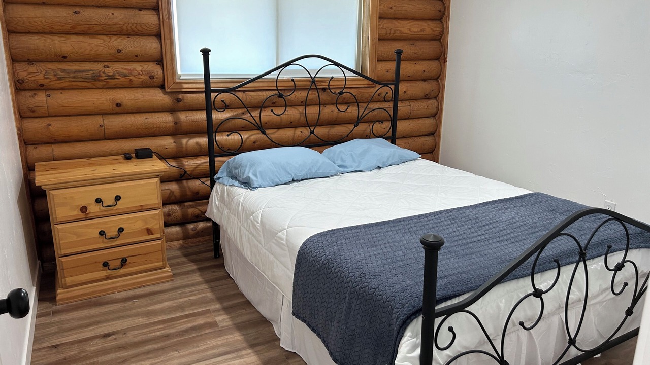 Photo of Bedroom in Roosevelt