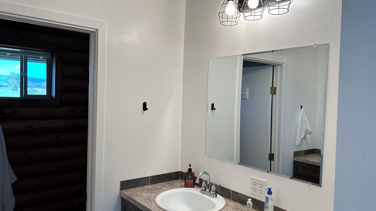 Photo of Bathroom in Roosevelt