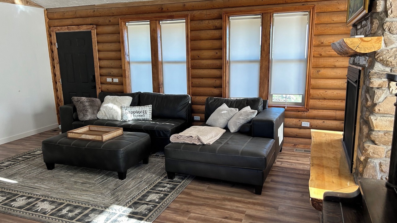 Photo of Livingroom in Roosevelt