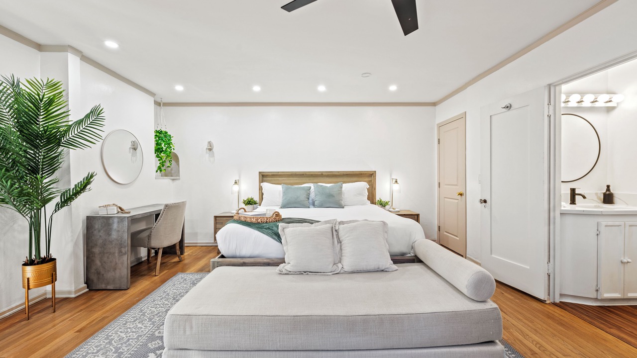 Photo of Bedroom in Old Town