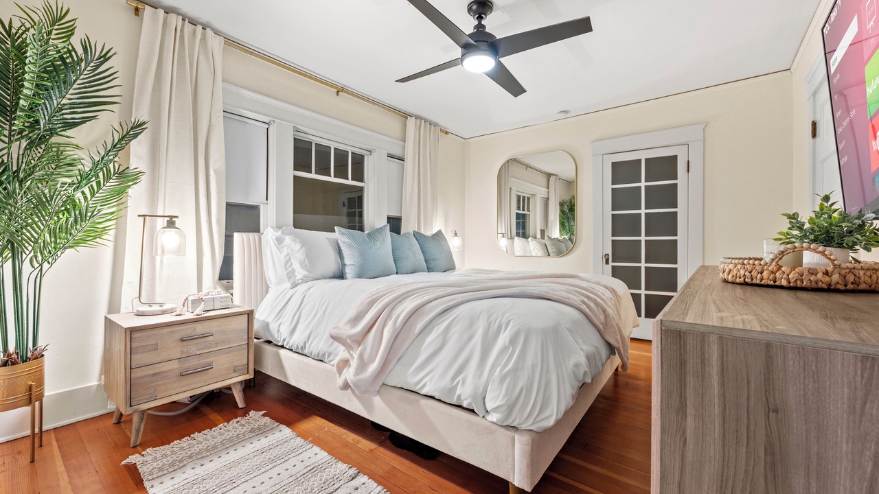 Photo of Bedroom in Old Town