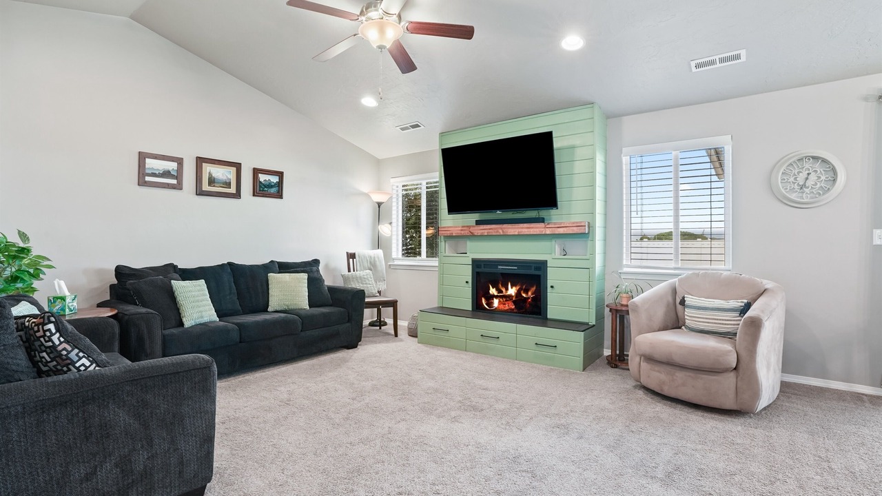 Photo of Livingroom in Caldwell
