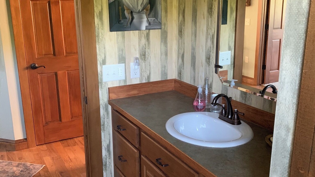Photo of Bathroom in Grantsdale