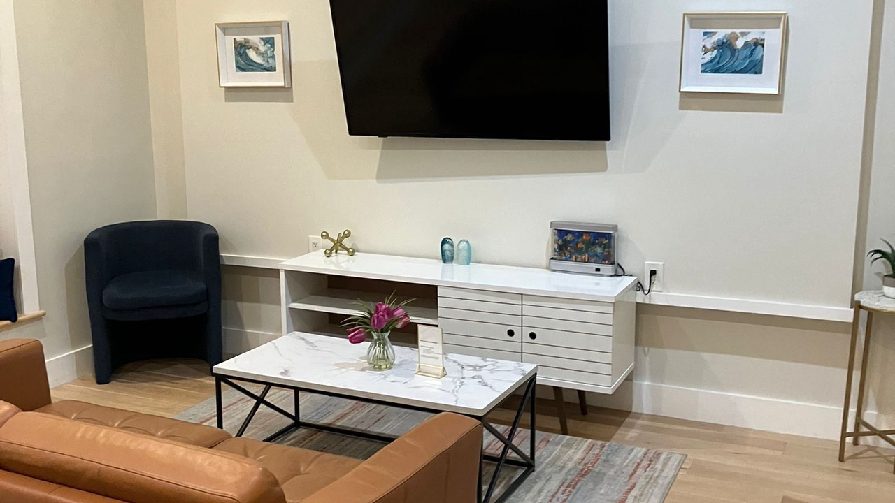 Photo of Livingroom in Rittenhouse Row