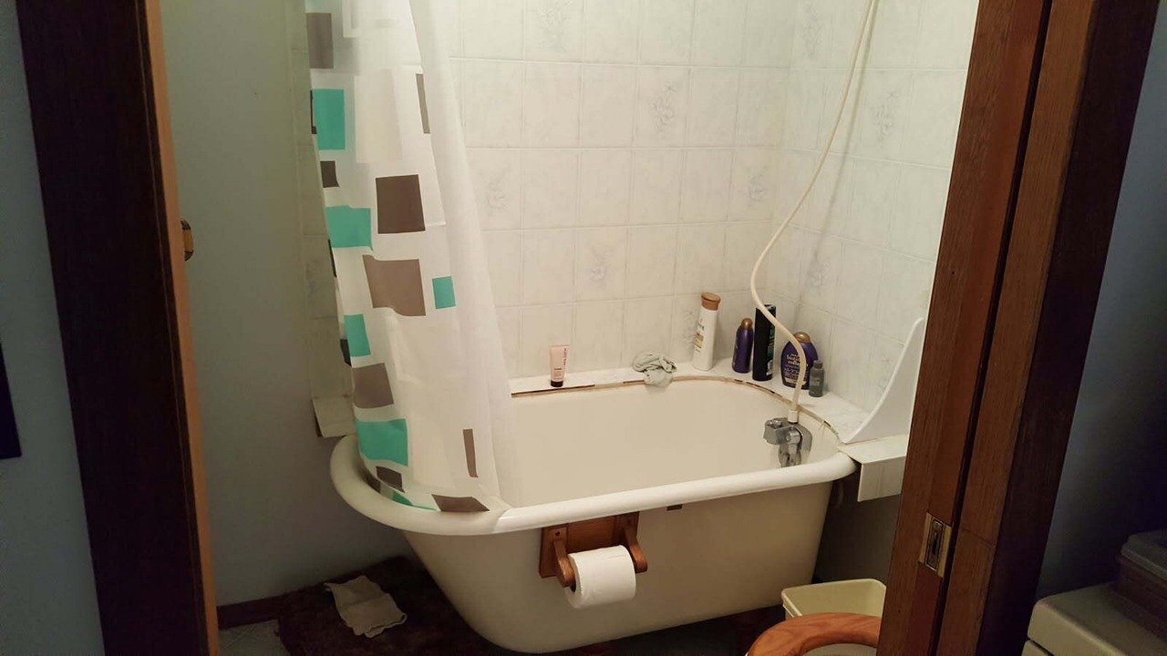 Photo of Bathroom in Lewistown