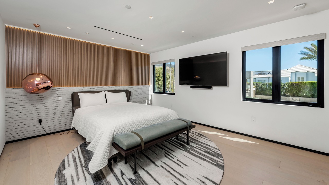 Photo of Bedroom in Western Malibu