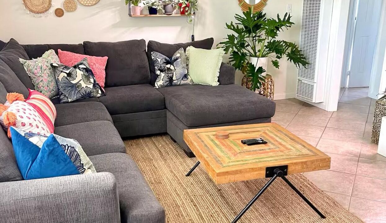 Photo of Livingroom in Clairemont Mesa West