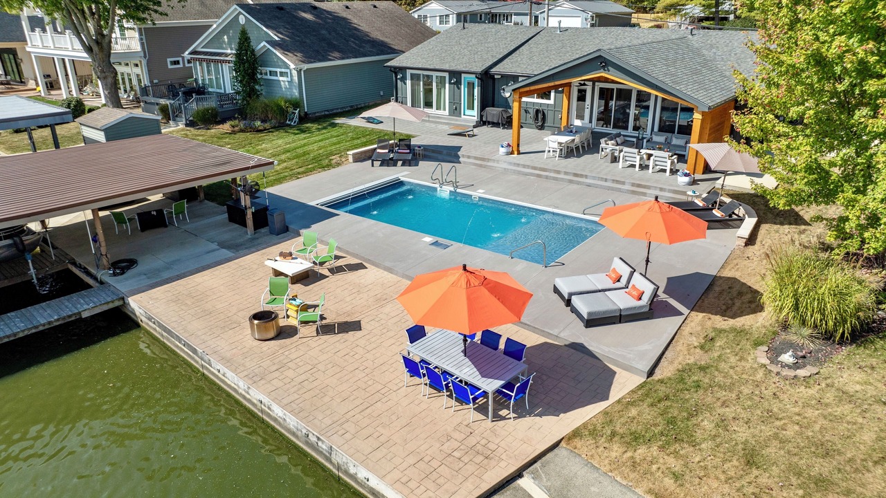 Photo of Outdoor in Lakeview