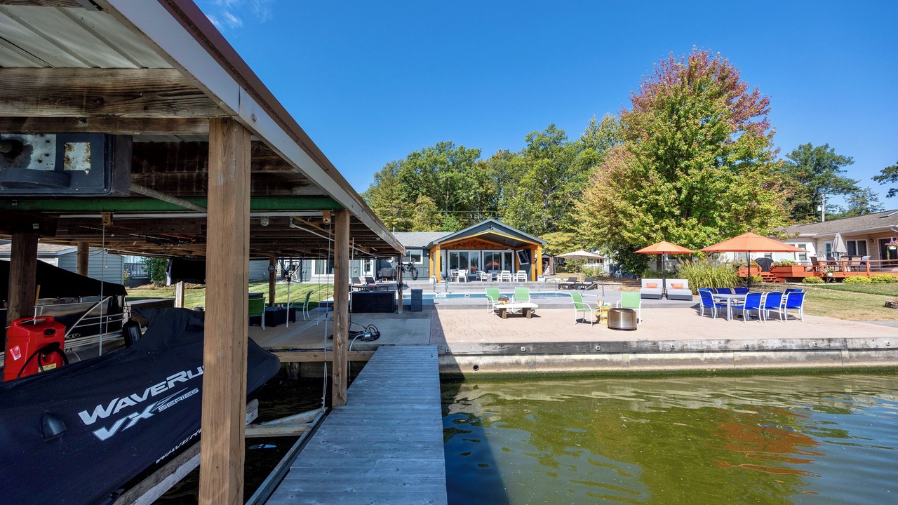 Photo of Outdoor in Lakeview