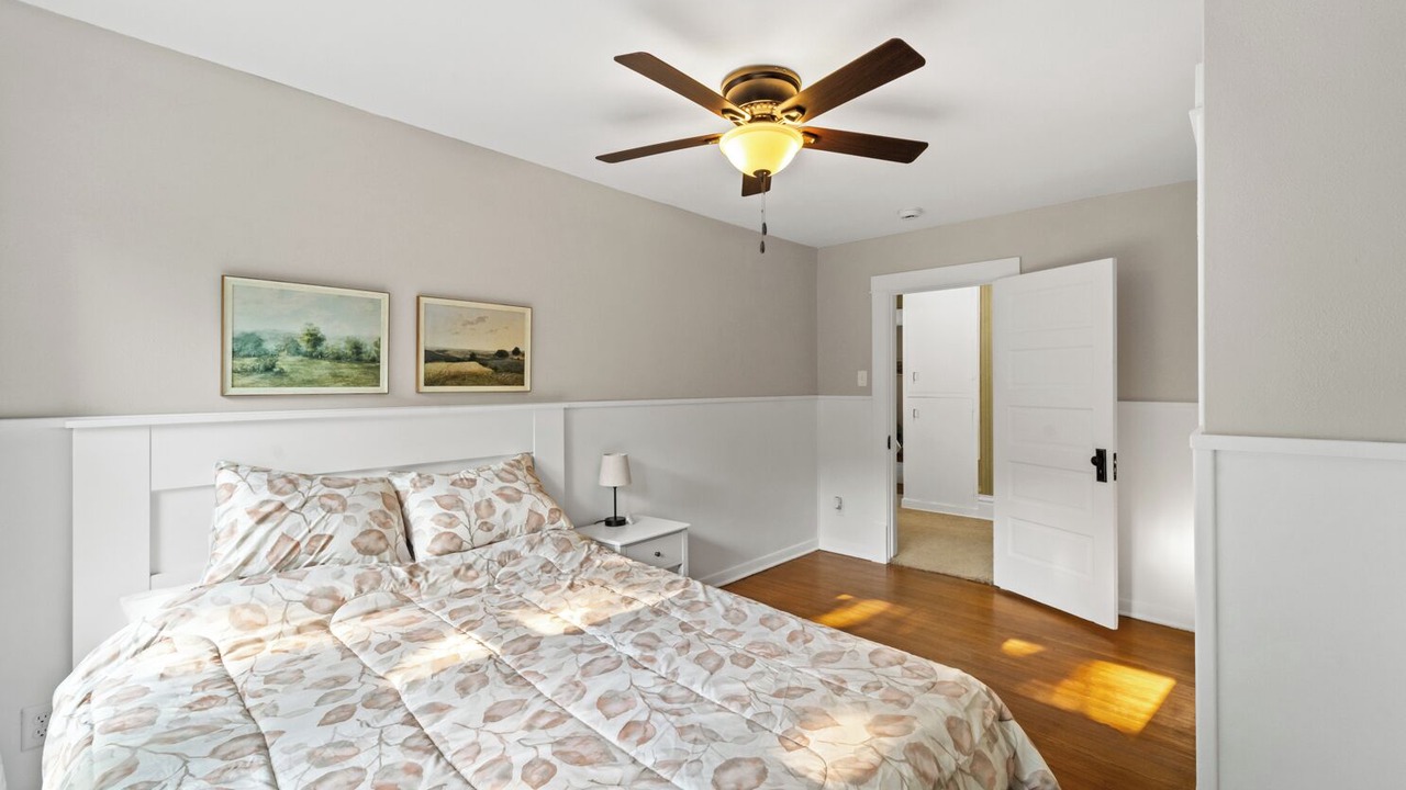 Photo of Bedroom in Ames