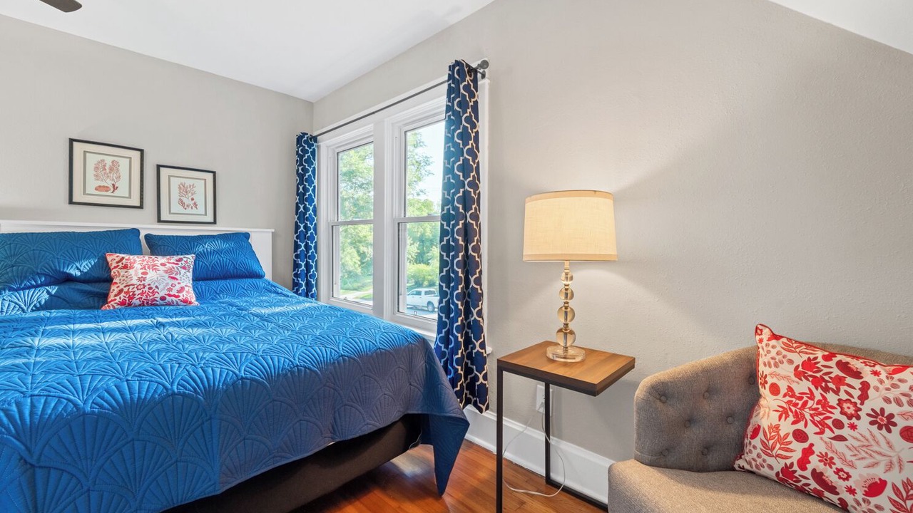 Photo of Bedroom in Ames