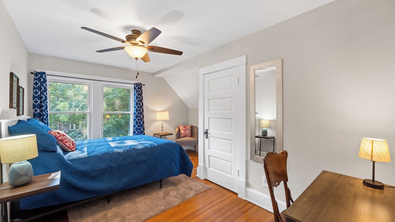 Photo of Bedroom in Ames