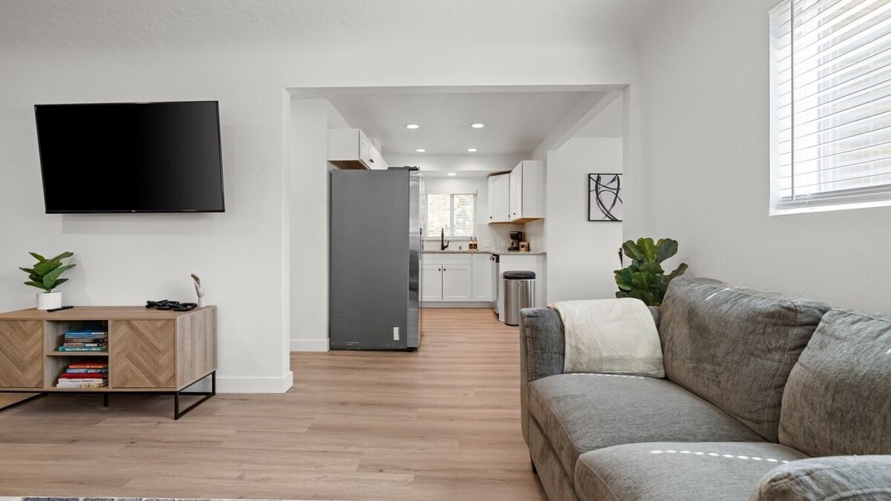 Photo of Livingroom in Veterans Park