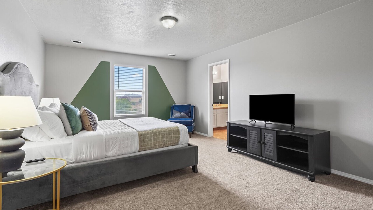 Photo of Bedroom in Southwest Ada County Alliance