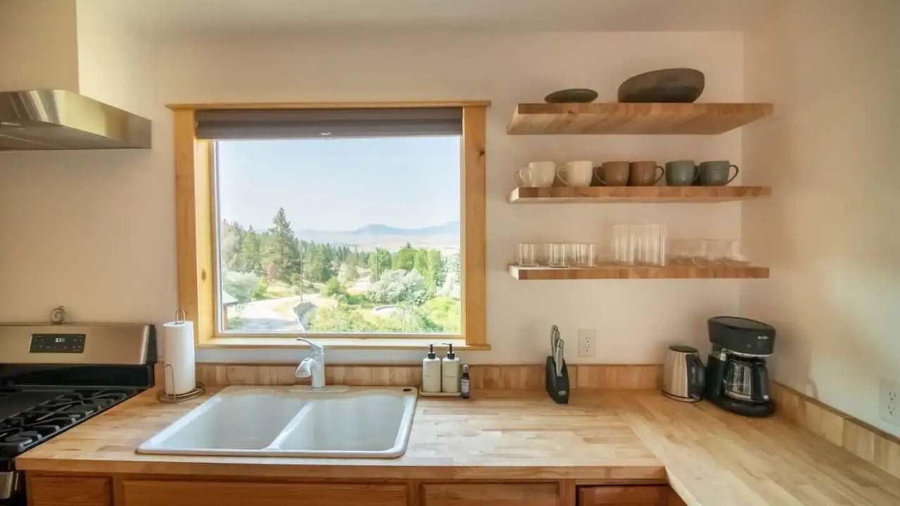 Photo of Kitchen in Helena West Side