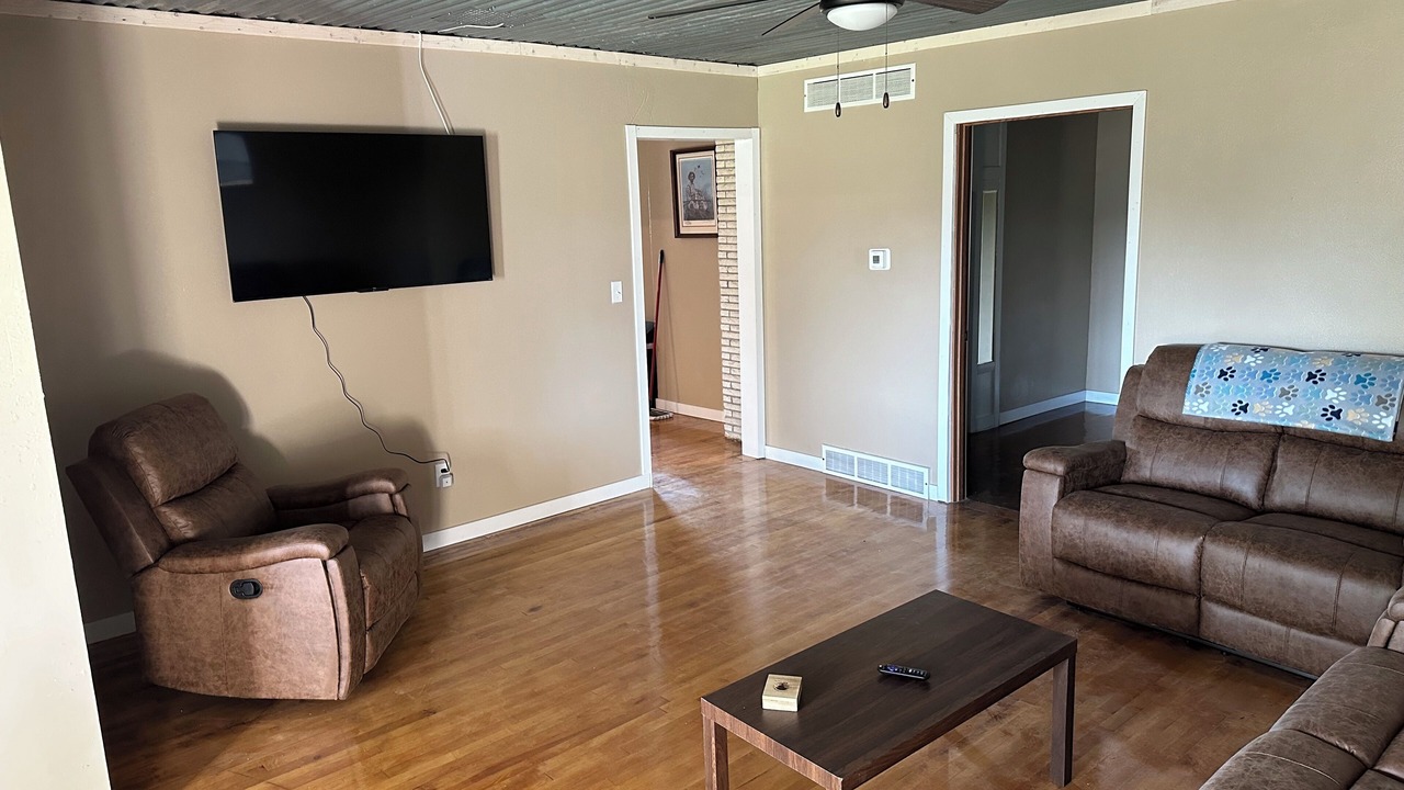 Photo of Livingroom in Eddy County